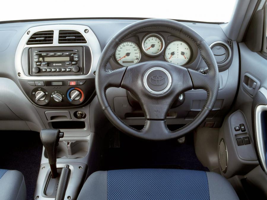  Toyota RAV4 Cruiser 3-Door 2000 года  (AU) (фото 6 из 8)